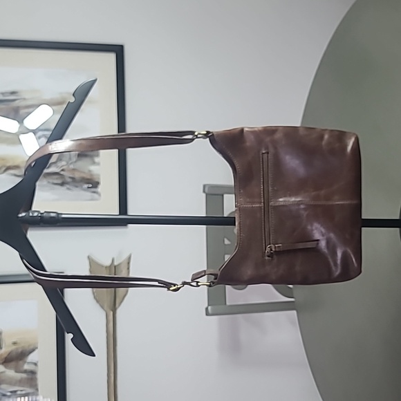 Born Brown Leather Shoulder Bag With Adjustable Strap For Crossbody - Picture 3 of 11